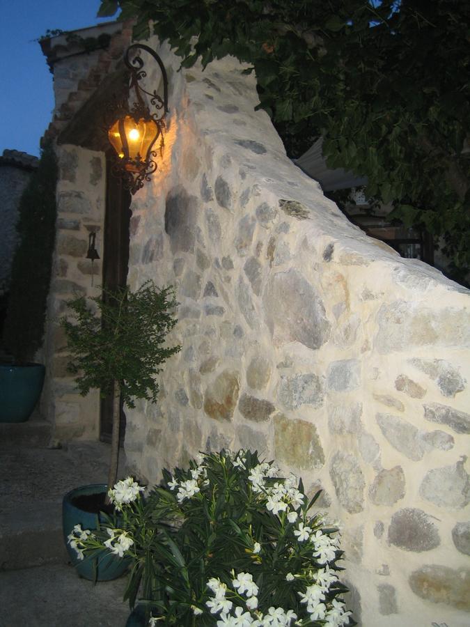 Les Vieux Murs มงต์ฟอรต์ ภายนอก รูปภาพ